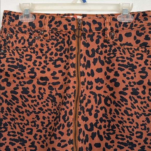 We the Free Leopard Print Mini Skirt 28R - Picture 2 of 7